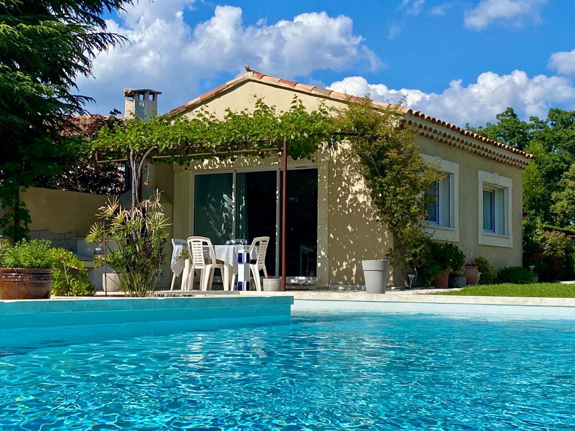 La Petite Maison Robion en Luberon Стая снимка